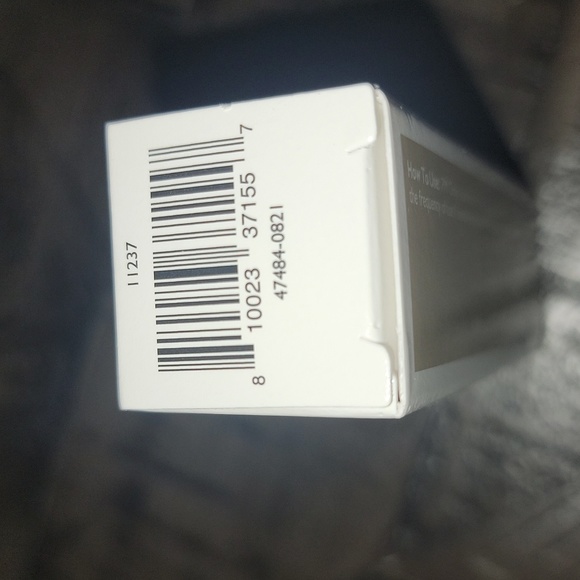 Kate Somerville +Retinol Vit C Moisturizer - Picture 3 of 3